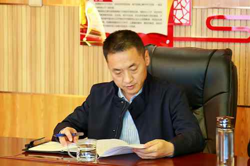 1742262368212735.jpg 1732582103087018104.jpg