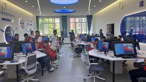 1742267352644426.jpg 1716512695375014796.jpg