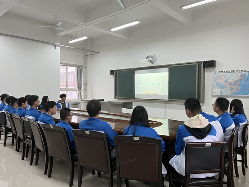 1682468868863062525 (1).jpg